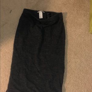 Grey pencil skirt